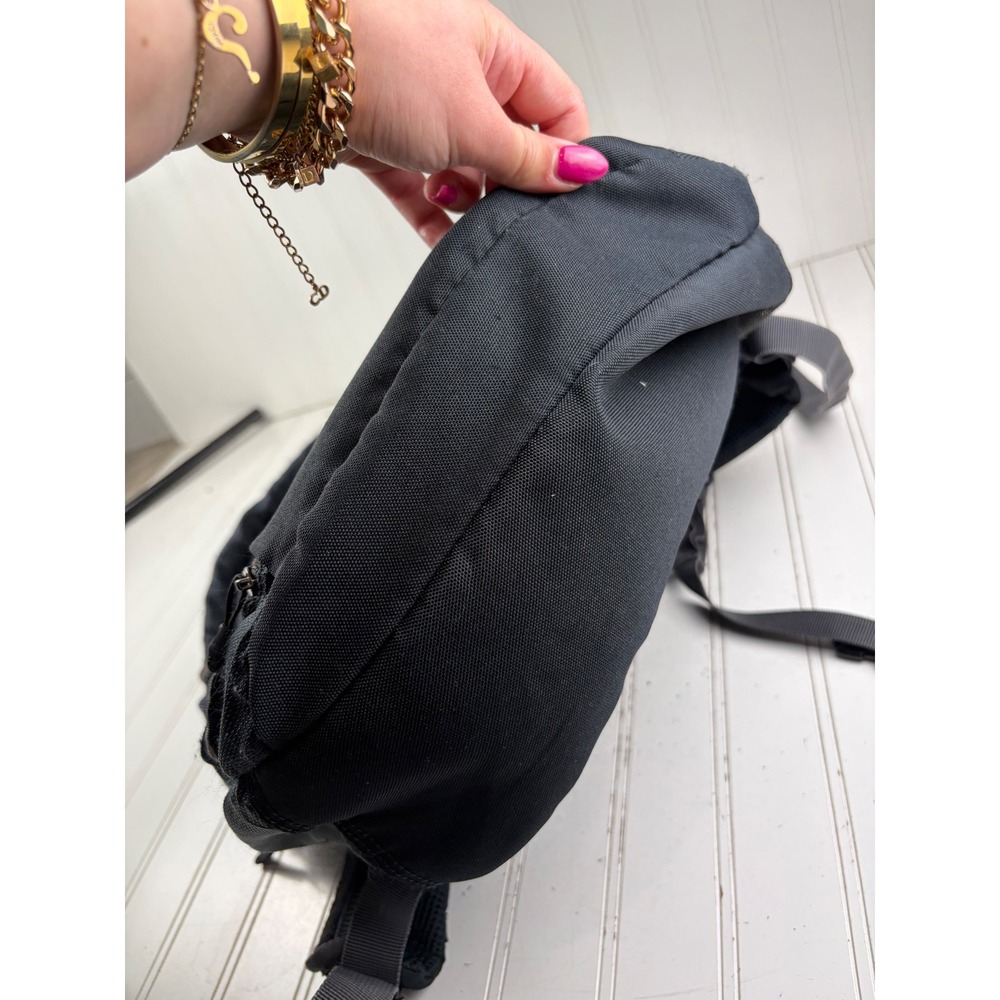 Under Armour Yard 2.0 Gray Black Backpack Unisex - Picture 8 of 10